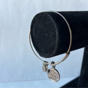 Alex and Ani Walt Disney World Silver Tone Charm Bracelet Cinderella Castle